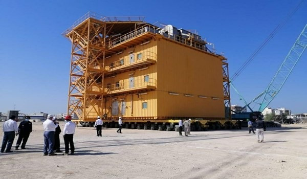 ايران تركب منصة سكن بحرية بحقل نفط مشترك مع السعودية