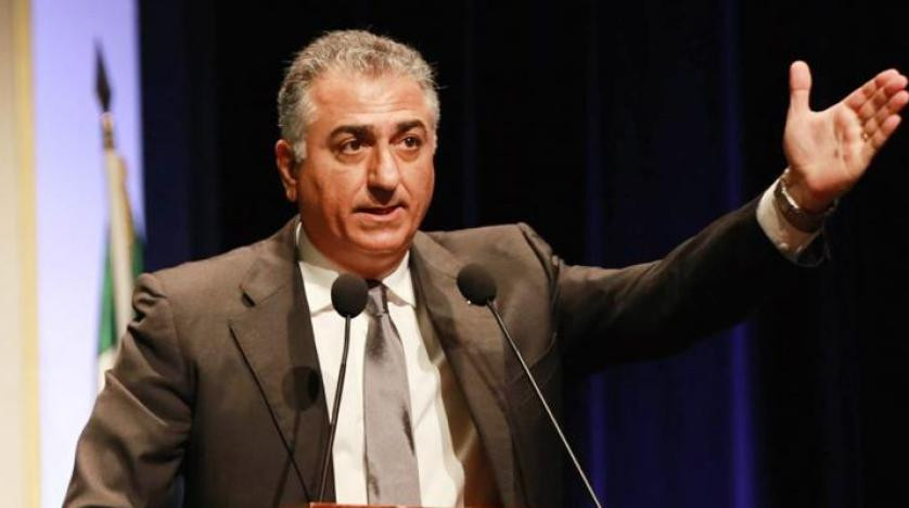 إيران.. نجل الشاه يدعو العالم لمساعدة الشعب الإيراني