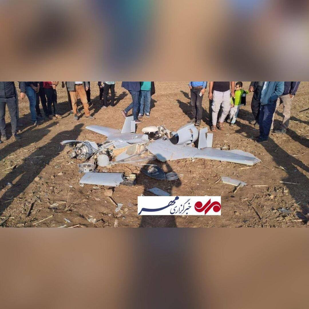 بالفيديو .. سقوط طائرة مسيرة مجهولة في الأراضي الإيرانية