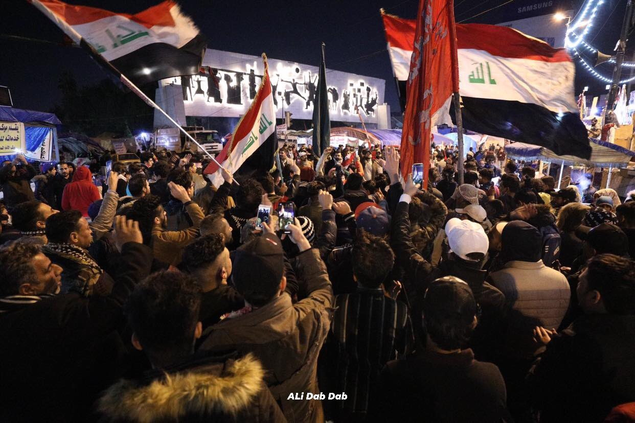 العراق.. الصدر والحشد يدعوان لمظاهرة مليونية والمتظاهرون يردون