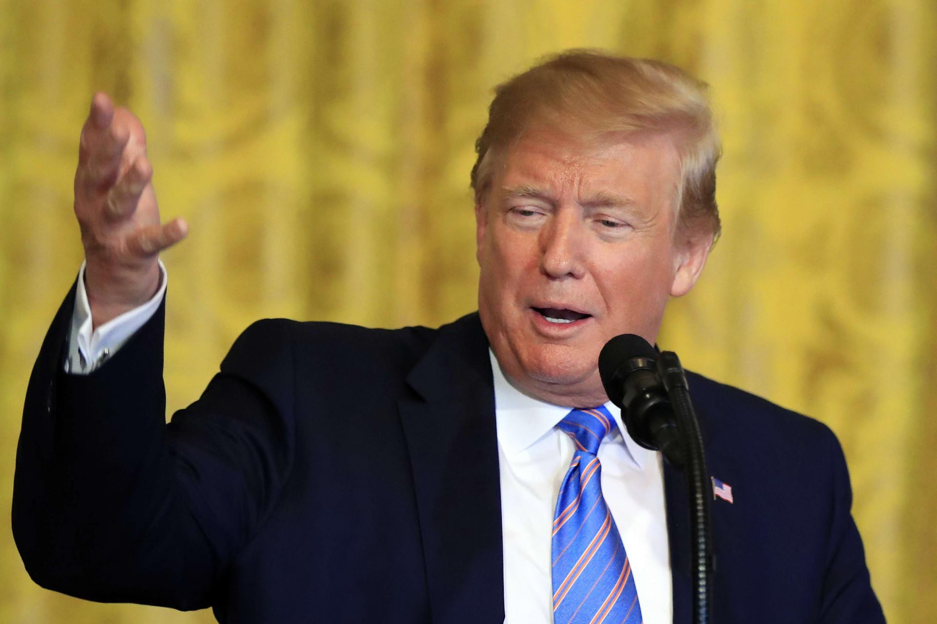 ترامب يوعز بتشديد العقوبات الأمريكية على إيران