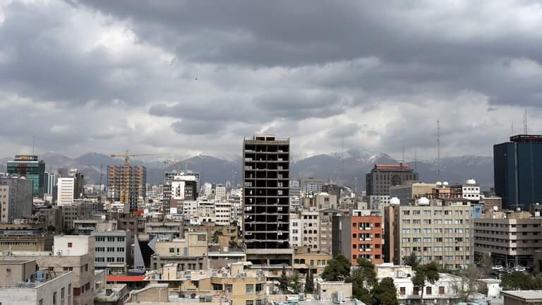 بريطانيا وفرنسا وألمانيا تحذر: إيران لا تستخدم معدن اليورانيوم لأغراض مدنية