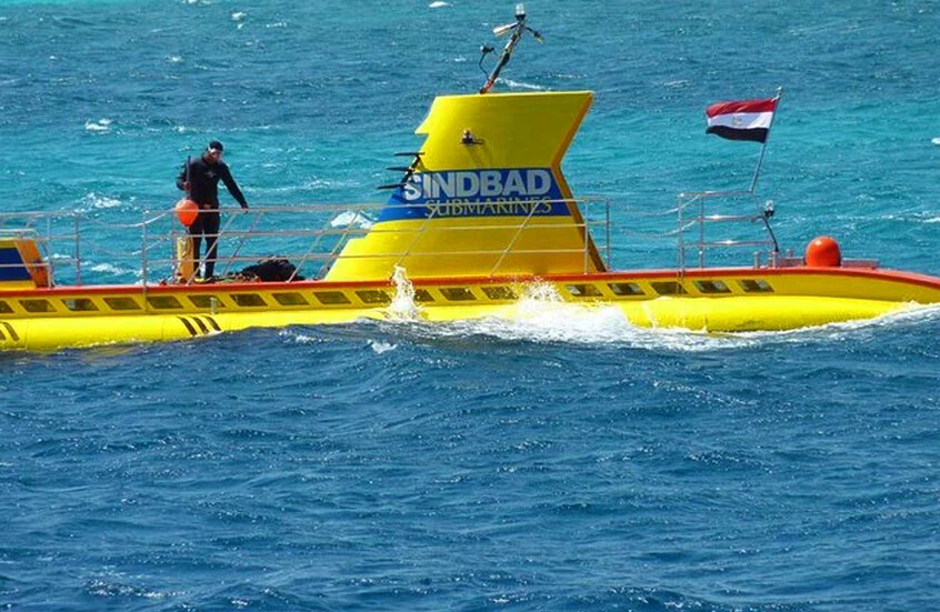 فيديو متداول للحظة غرق الغواصة المصرية في الغردقة