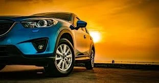 تفسير رؤية إهداء سيارة في المنام: دلالات الخير والانتقال